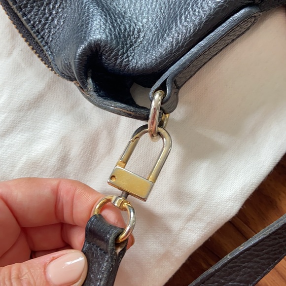 Cuyana Black Tote Bag - Picture 6 of 6